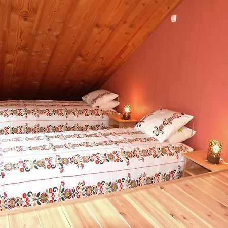 Dom wakacyjny Cozy Near Houffalize, Cleaning Included Halonreux